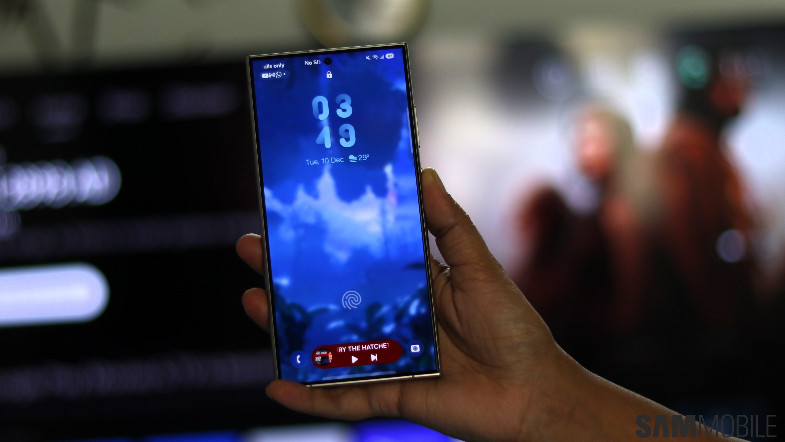 One UI 7 lock screen